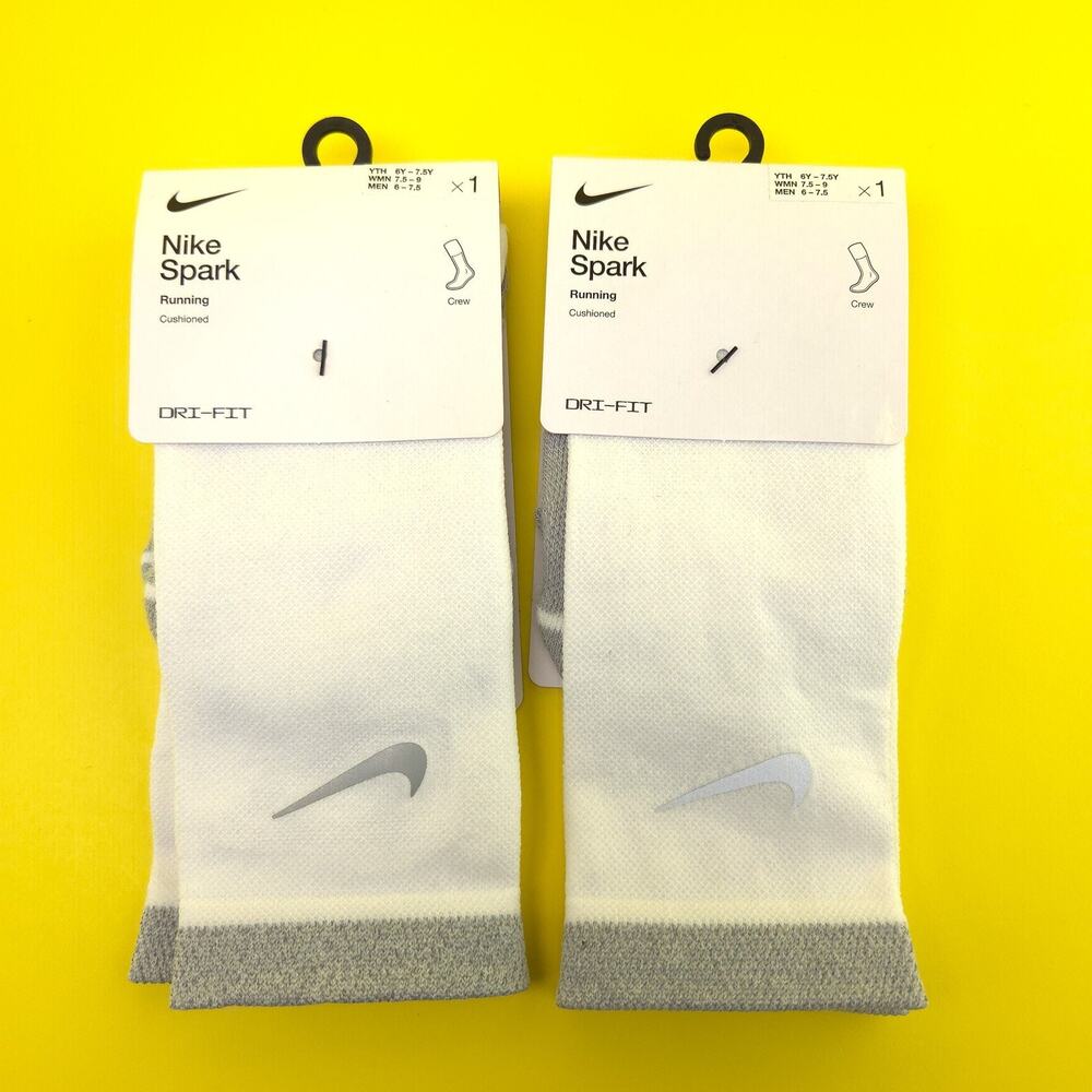2 Nike Spark Cushioned Crew Running Socks White Small 7.5-9 Womens Sz 6Y-7.5Y